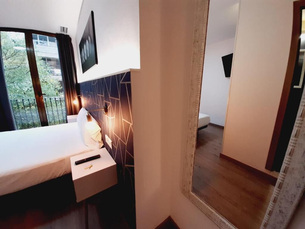 Foto - Hostal Laia by gaiarooms