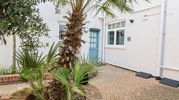 Cottage | Exterior detail