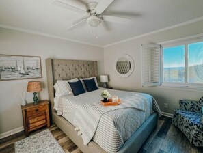 2 bedrooms, travel cot, free WiFi, bed sheets