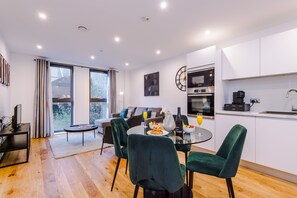 Apartment | Dining - Charming 1-bed Apartment in Birmingham (Birmingham)