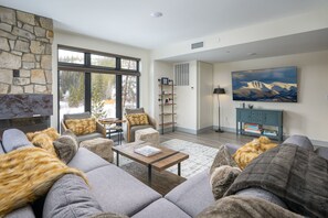 Smart TV, fireplace, video games, video library - Downtown WP Condo 1202 I Hot Tub I AC I Great Views I Gas Firepit I Discounted Attractions (Winter Park)