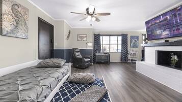 1 habitación, wifi y ropa de cama