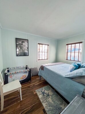 2 bedrooms, iron/ironing board, travel crib, free WiFi