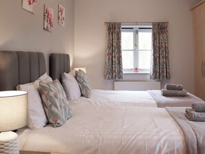 3 chambres, Wi-Fi gratuit, draps fournis