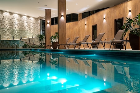 Una piscina techada