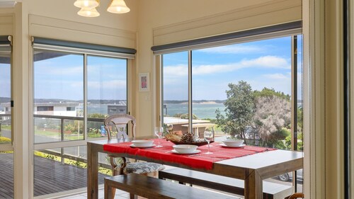 Oceanview Family Retreat