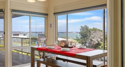 Oceanview Family Retreat