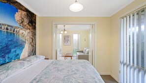 5 عدّة غرف نوم وسرير سفر وخدمة الإنترنت