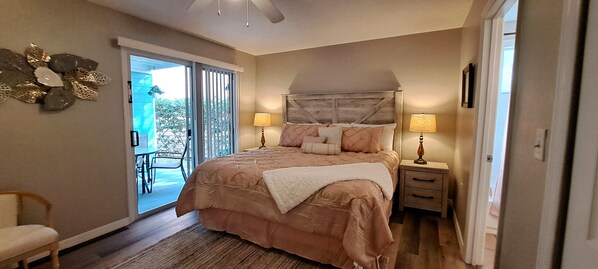 4 bedrooms, iron/ironing board, WiFi, bed sheets