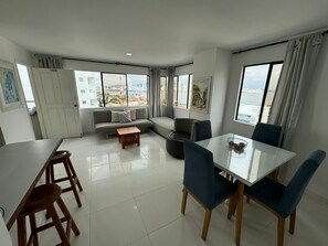 Economy Apartment, 2 Bedrooms, City View, Beachside