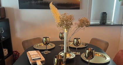 Blingbling Heropgebouwde Studio in Prachtige Natuur bij Werk aan het Spoel