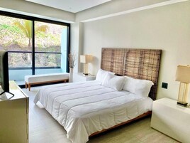 Basic Apartment, 2 Bedrooms | Hypo-allergenic bedding, free WiFi