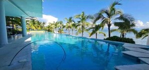 Outdoor pool - Parklife Narval Vacational (Bucerías)