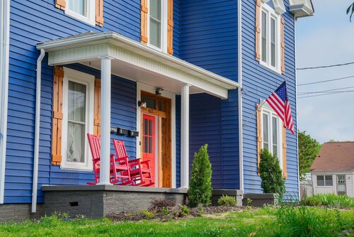 160 Year Old Remodeled Victorian Home In Mooresville 