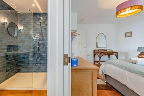 2 chambres, lit parapluie, Wi-Fi gratuit, draps fournis