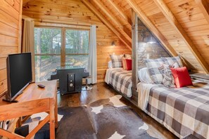 3 عدّة غرف نوم ومكواة/لوح كي وواي فاي مجانًا وملاءات أسرّة