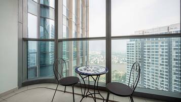 Deluxe Apartment, 3 Bedrooms, Balcony, City View | Balcony