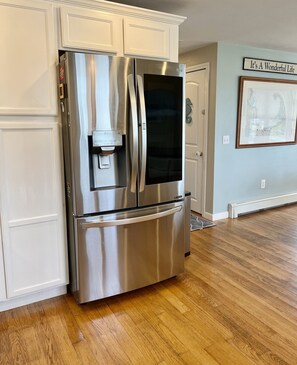 Interior - 88 Town Neck Road - Pet-friendly home steps from beach with breathtaking views (Sandwich)