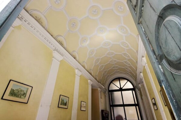 Interior - Castro Pretorio Suite - central and comfortable (Roma)