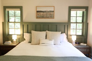 3 bedrooms, desk, iron/ironing board, WiFi - New Construction Ski/Lake home (Wilmington)