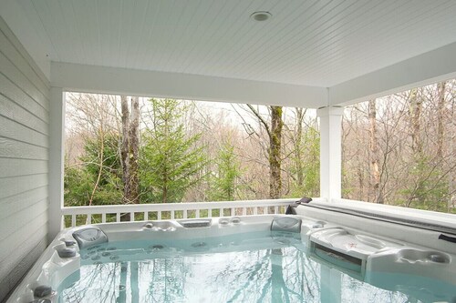 Magnificent Carriage house at the Hermitage club