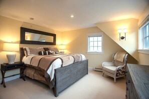 5 bedrooms, iron/ironing board, free WiFi, bed sheets