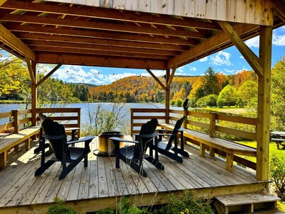 Spectacular 4 Season Home on Spruce Lake