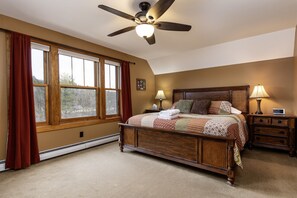 4 makuuhuonetta, silitysrauta/-lauta, ilmainen Wi-Fi, vuodevaatteet