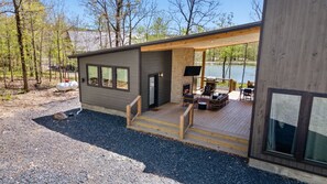 Terrace/patio - Pond View Cabin w/Firepit, Bunk Room, Hot Tub (Broken Bow)