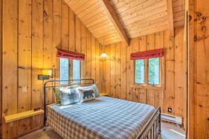 4 slaapkamers, een strijkplank/strijkijzer, wifi, beddengoed