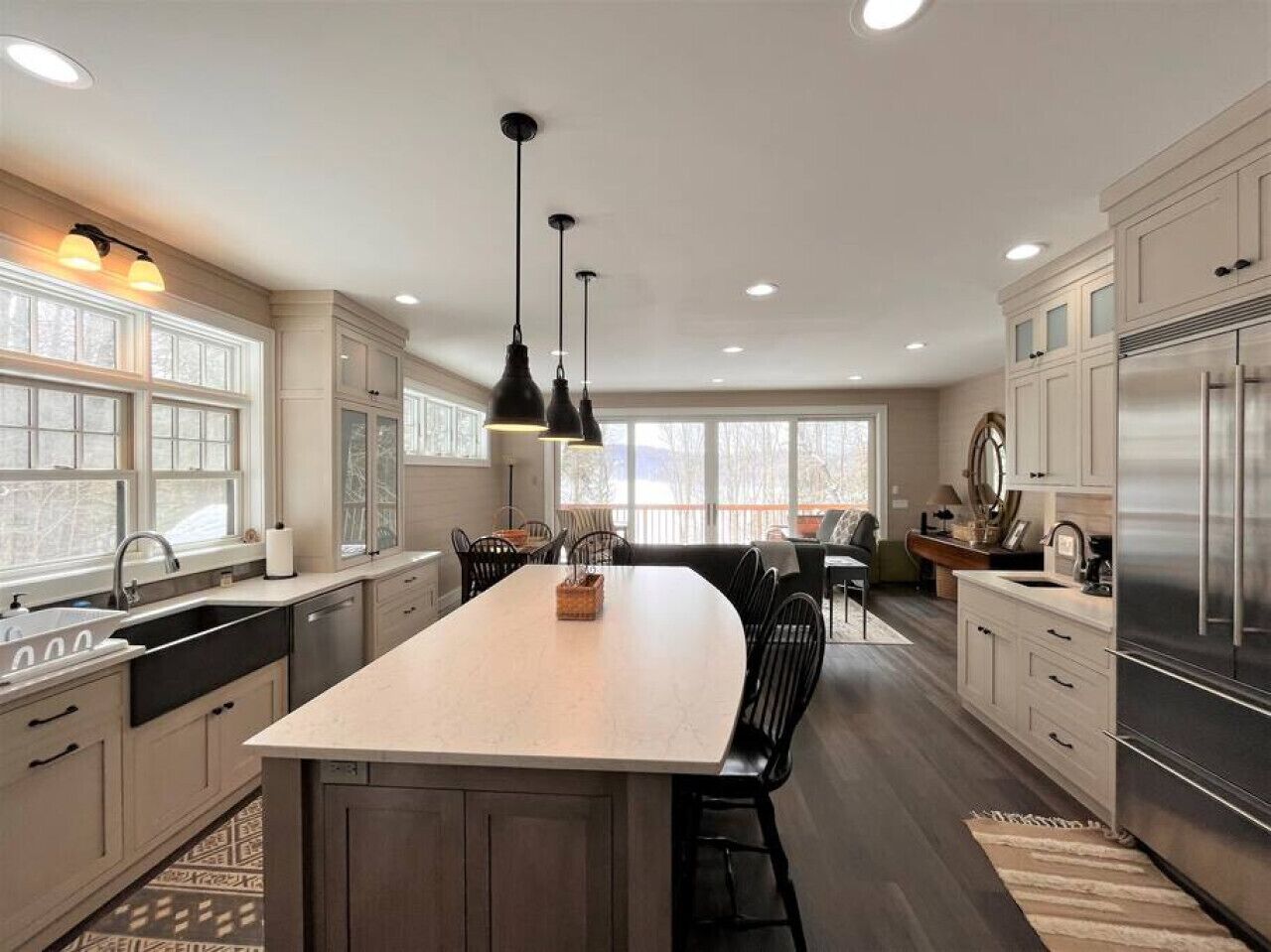 雪櫃、微波爐、焗爐、爐具