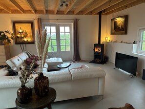 Smart TV, fireplace, table tennis, books - Ruime, Ouderwets Gezellige Voormalige Schuur Midden in de Natuur (Culemborg)