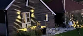 Ruime, Ouderwets Gezellige Voormalige Schuur Midden in de Natuur