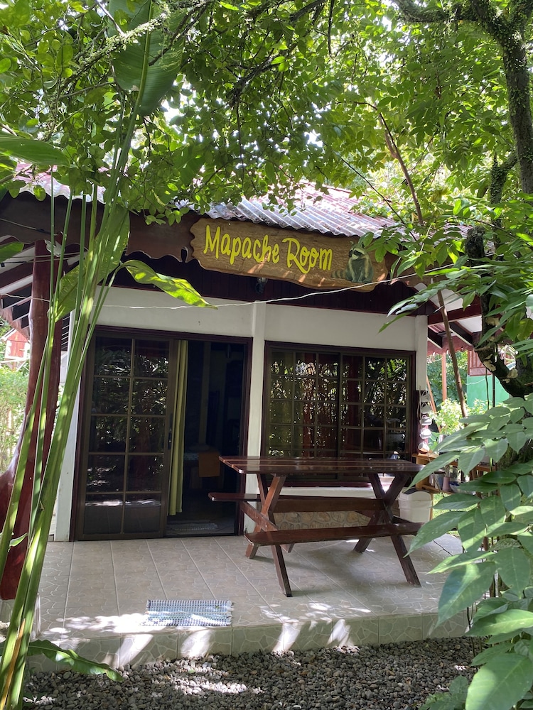 Cabinas Tito by null