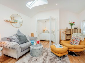 1 bedroom, free WiFi, bed sheets - 1 bedroom accommodation in Meols, Wirral (Meols, Wirral)