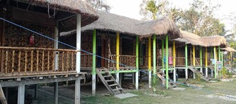 奧庫姆 Ruwad 竹屋 by Urban