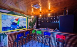 Bar (en la propiedad)