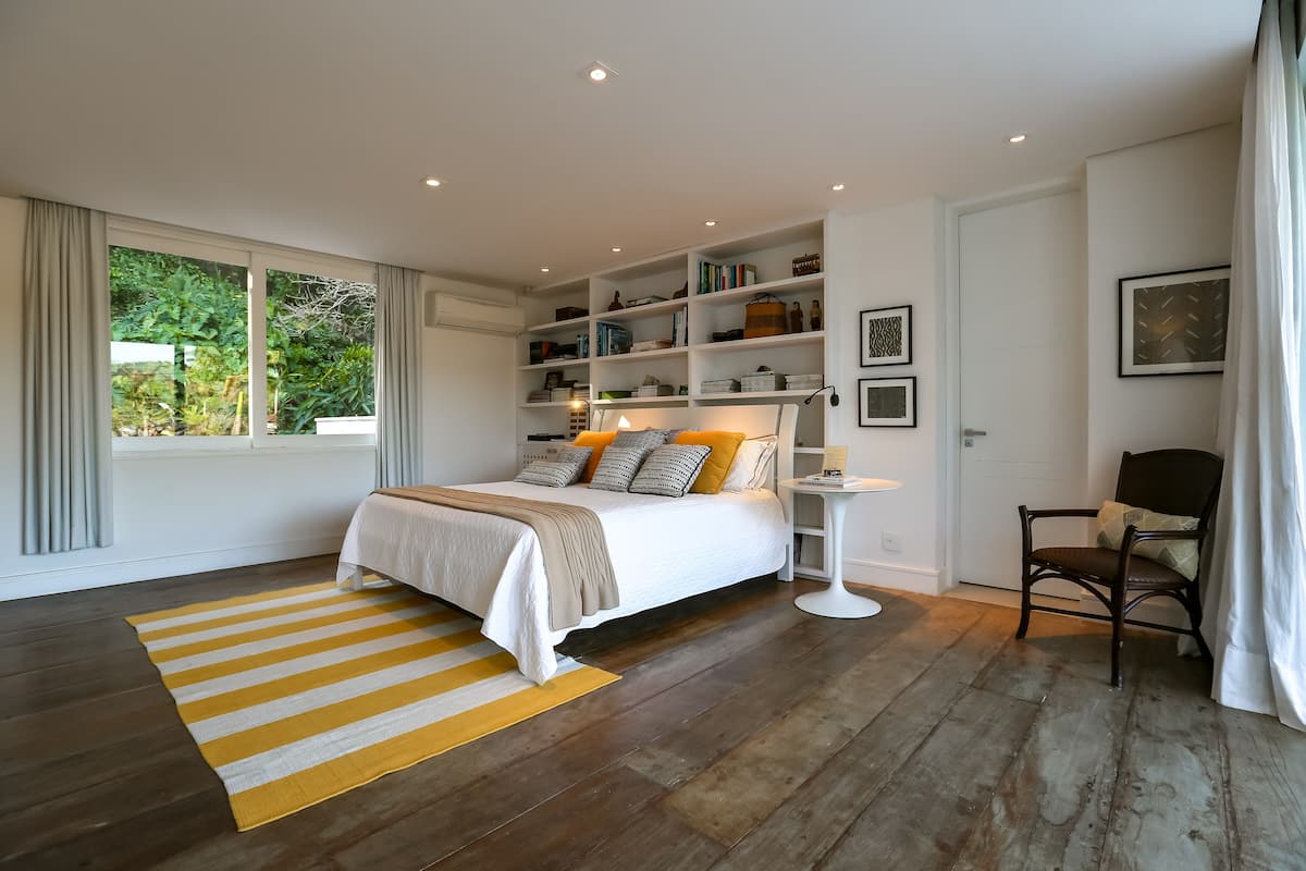 Suite Deluxe, 1 cama King size, patio, vista al canal | 1 habitación y wifi gratis