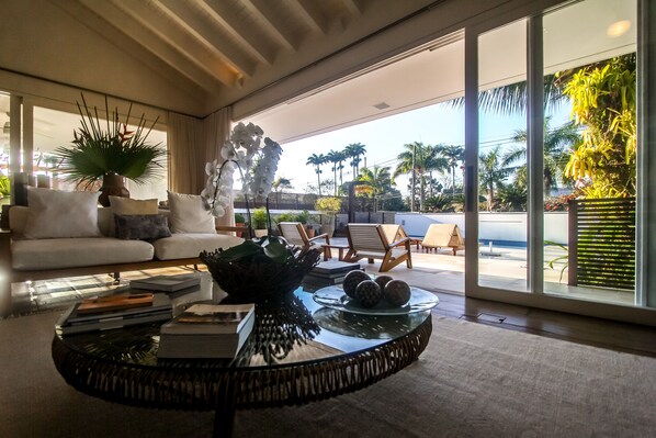 Property grounds - Tropical House (Paraty)