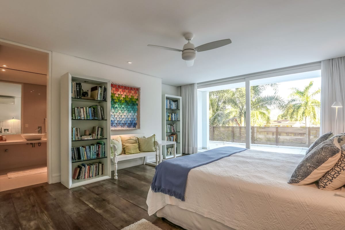 Suite estándar, 1 cama King size, patio, vista al canal | 1 habitación y wifi gratis