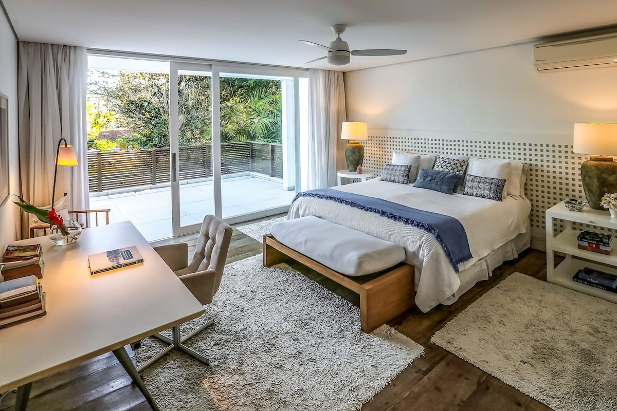 Suite de lujo, 1 cama King size, patio, vista a la alberca | 1 habitación y wifi gratis