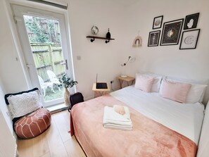 Family Apartment | Garden view - 4Bed 3Bath - 8min to London Bridge (London)