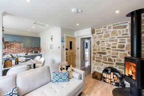 Cottage | Living area