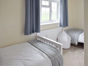 4 Schlafzimmer, kostenloses WLAN, Bettwäsche