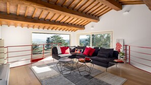 Smart TV - Villa Dada 10, Emma Villas (Rosignano Marittimo)