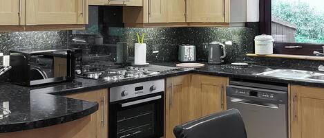 Dishwasher, cookware/dishes/utensils