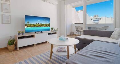 City center apartment by Costarentals - Ref 94