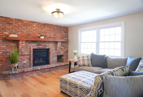 Situated Between 2 Wineries In The Heart of Wine Country. Minutes From The Beach