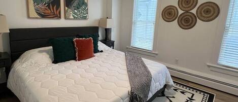 4 chambres, fer et planche à repasser, Wi-Fi, draps fournis