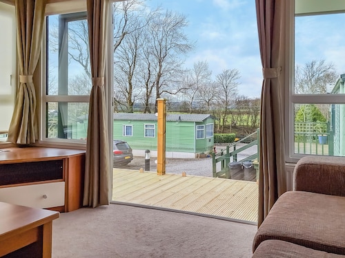 2 bedroom accommodation in Lamplugh